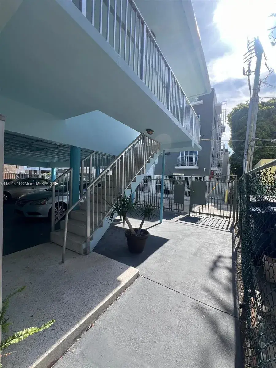 644 Meridian Ave # 1, Miami Beach FL 33139