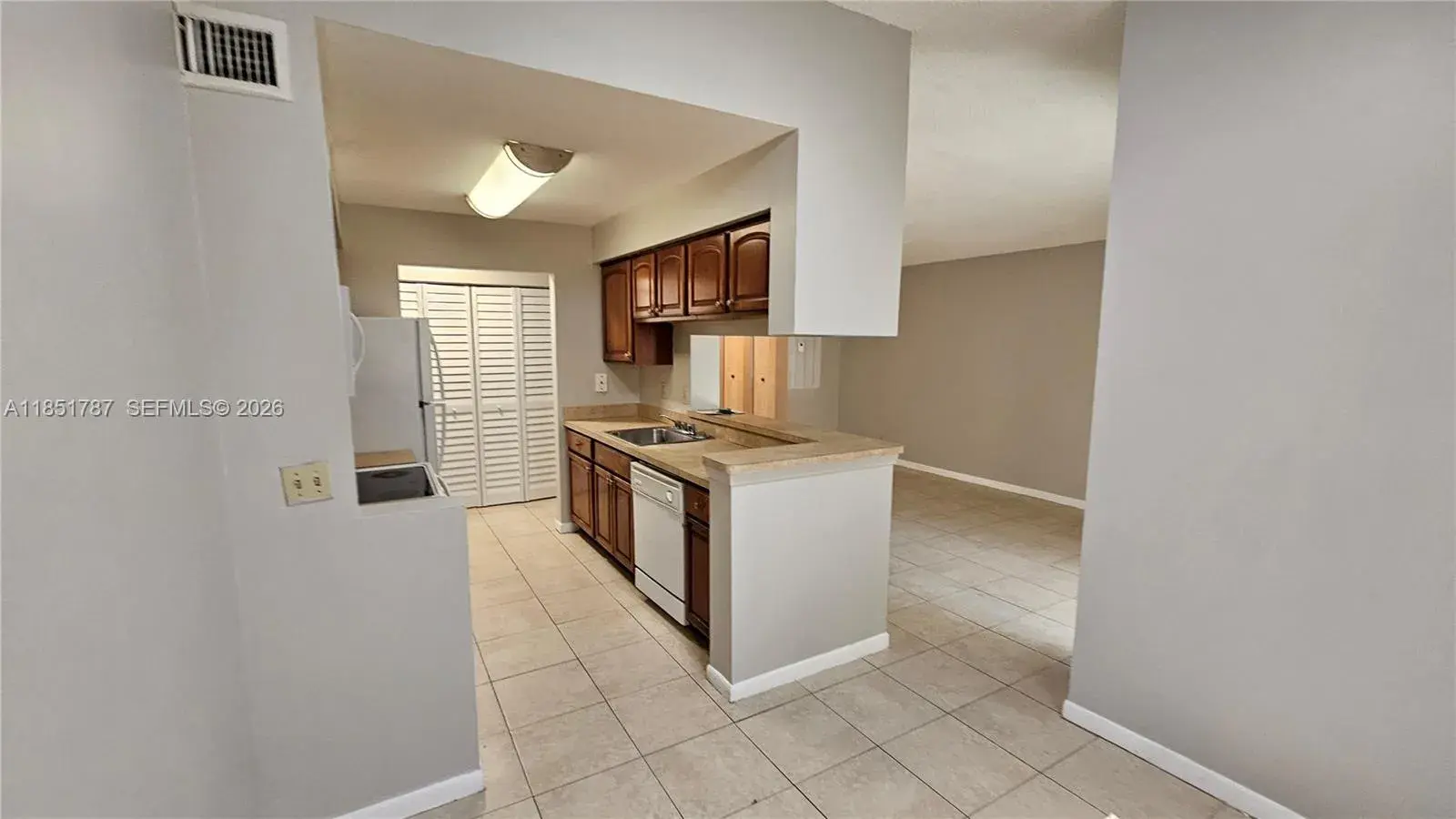 9877 Westview Dr # 628, Coral Springs FL 33076