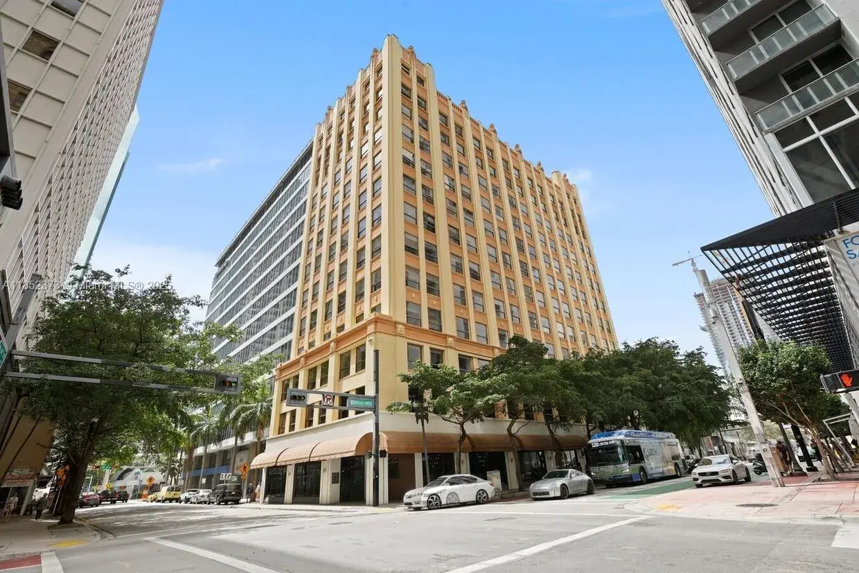 Commercial Sale for sale at 168 SE 1st St # 9, Miami FL 33131