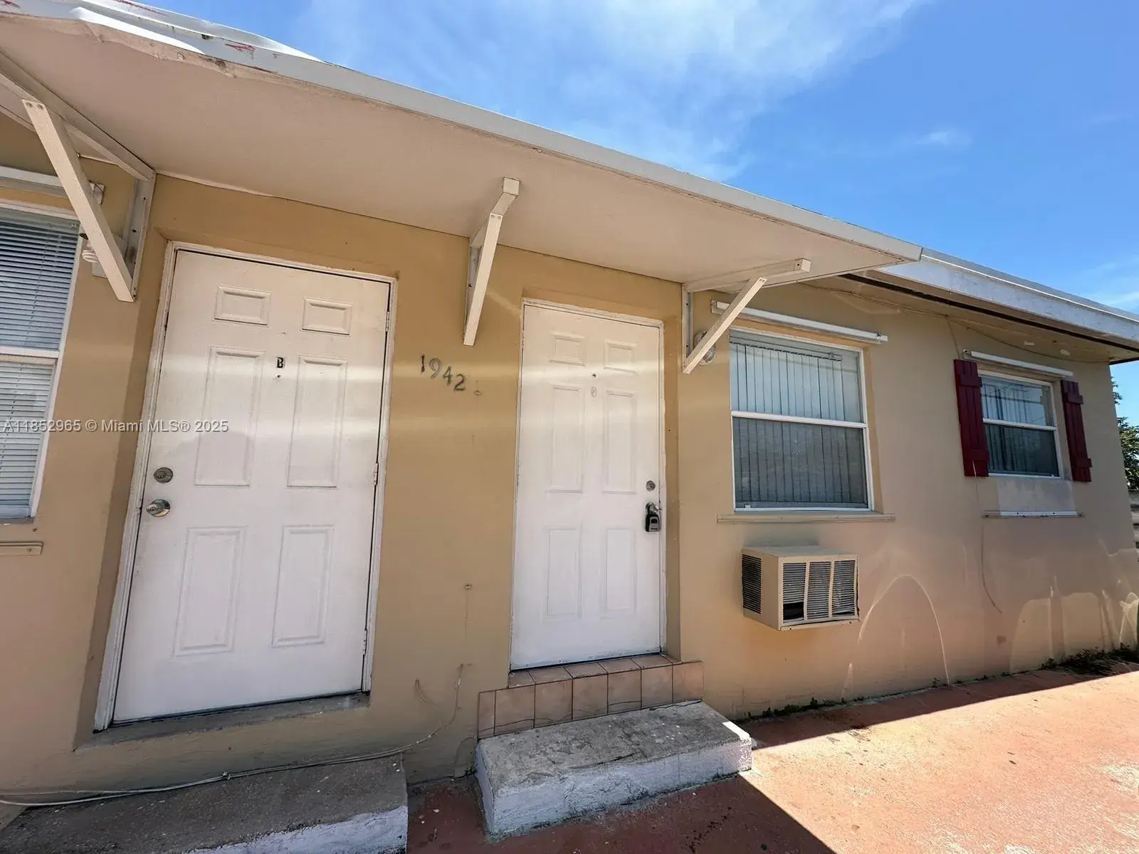 1942 Thomas St # C, Hollywood FL 33020