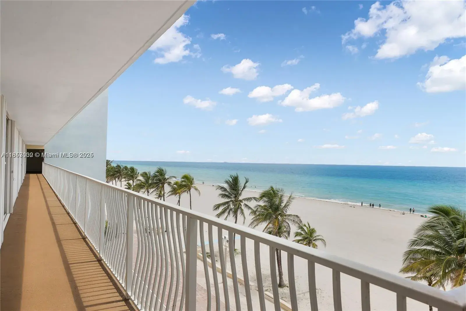 300 Oregon St # 407, Hollywood FL 33019