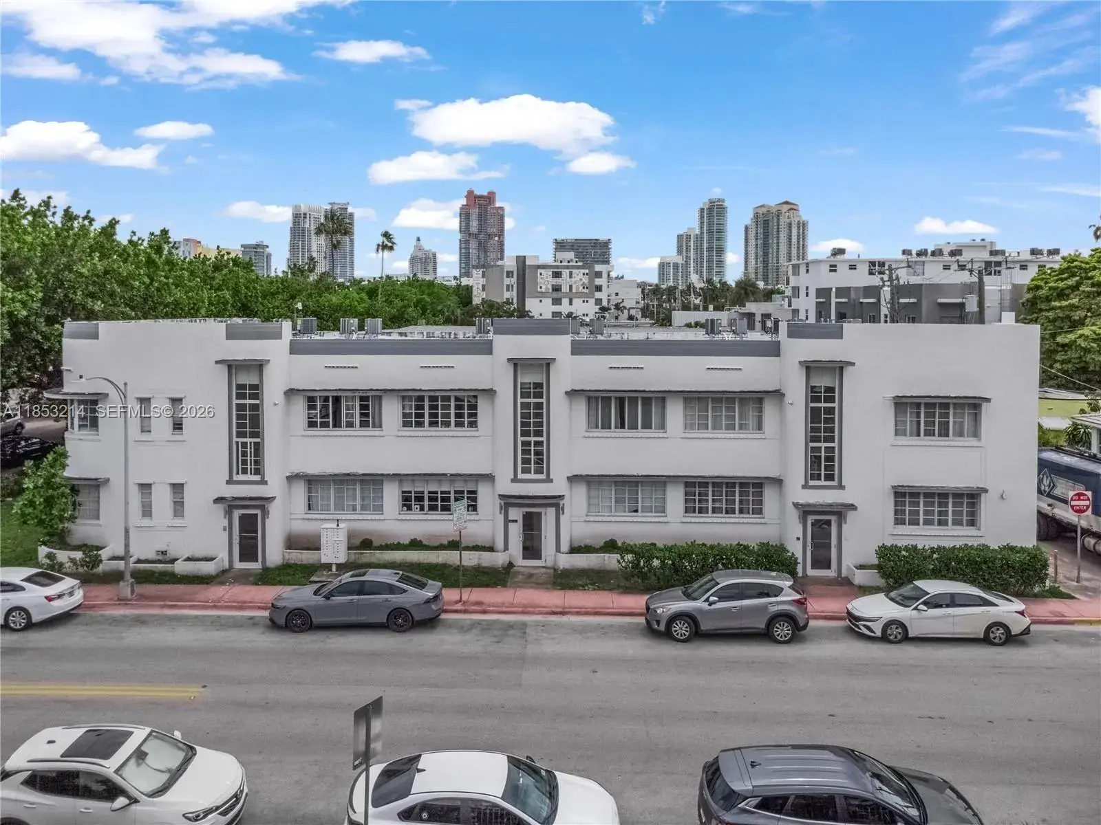 810 7th St # 107, Miami Beach FL 33139