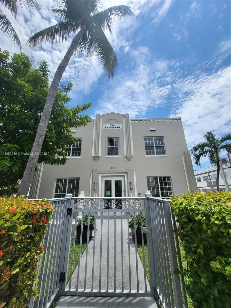 2 bedroom 2 bath Residential for sale at 605 Euclid Ave # 106, Miami Beach FL 33139