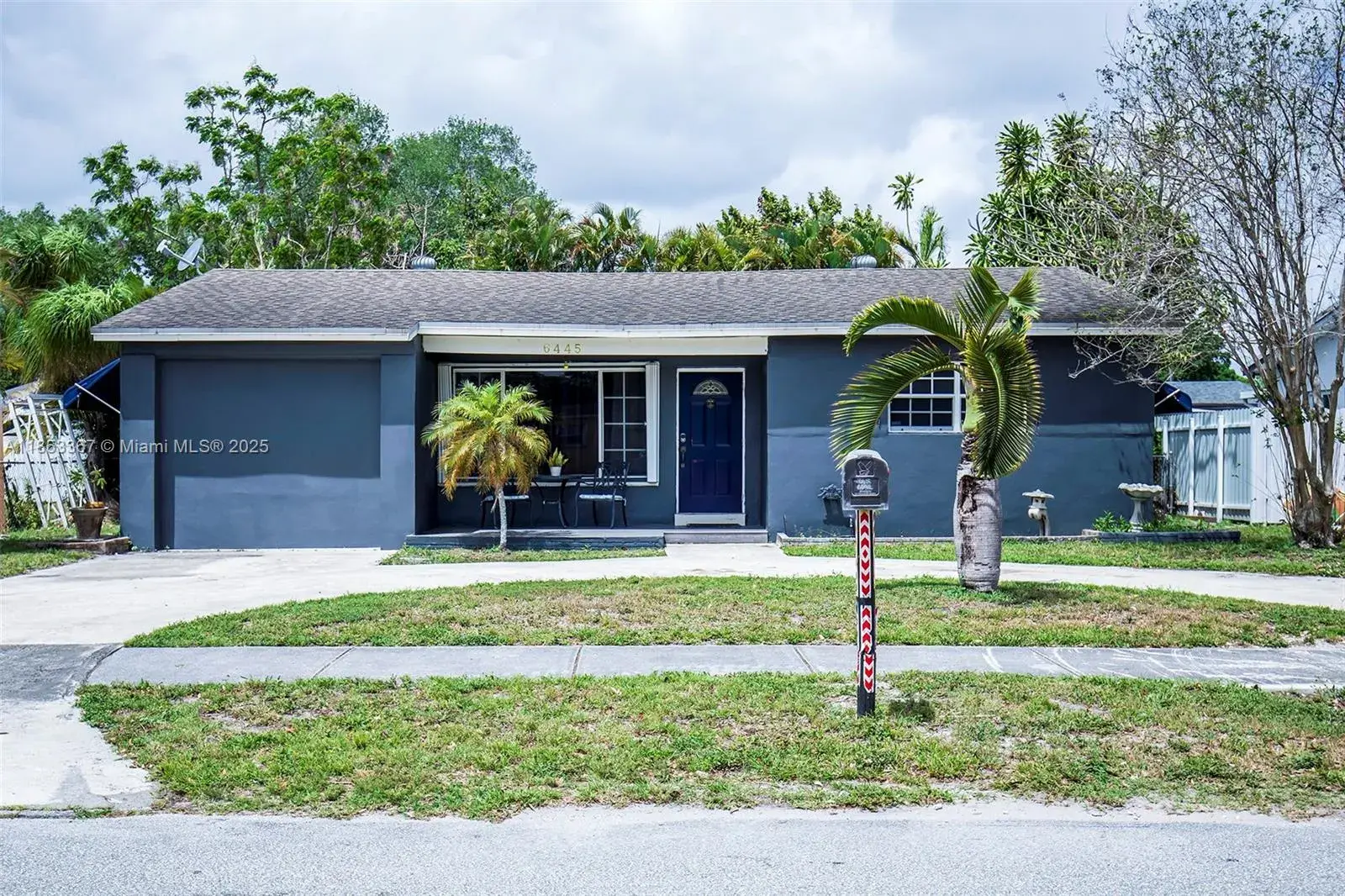 2 bedroom 1 bath Residential for sale at 6445 S Funston St, Hollywood FL 33023