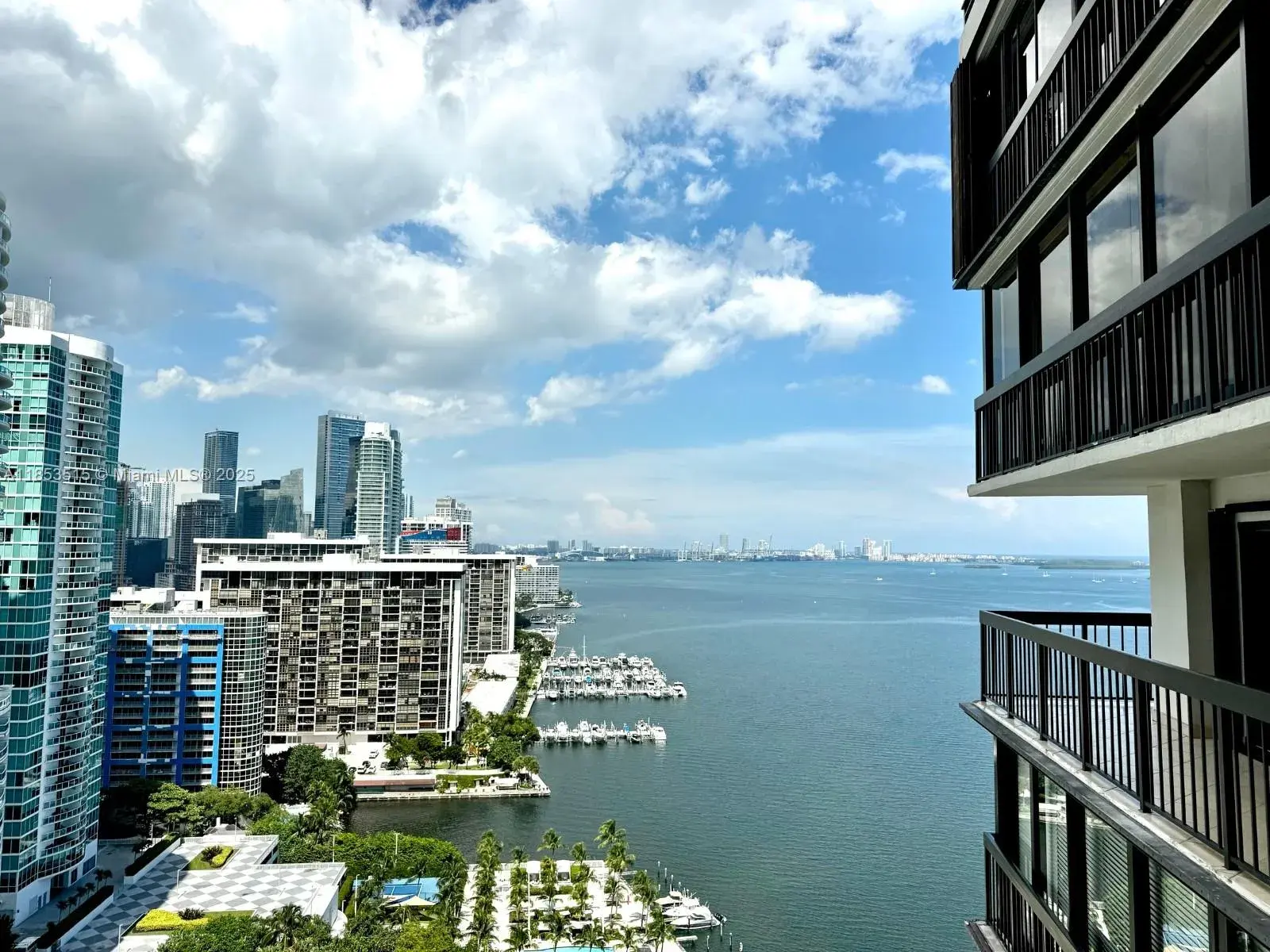 2 bedroom 2 bath Residential for sale at 2333 Brickell Ave # 2607, Miami FL 33129