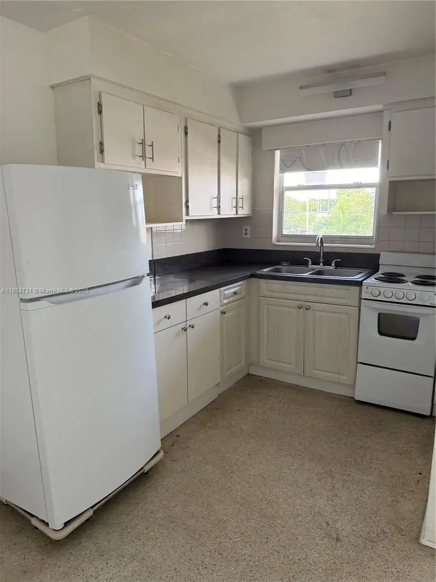 519 SW 27th Ave # 207, Fort Lauderdale FL 33312