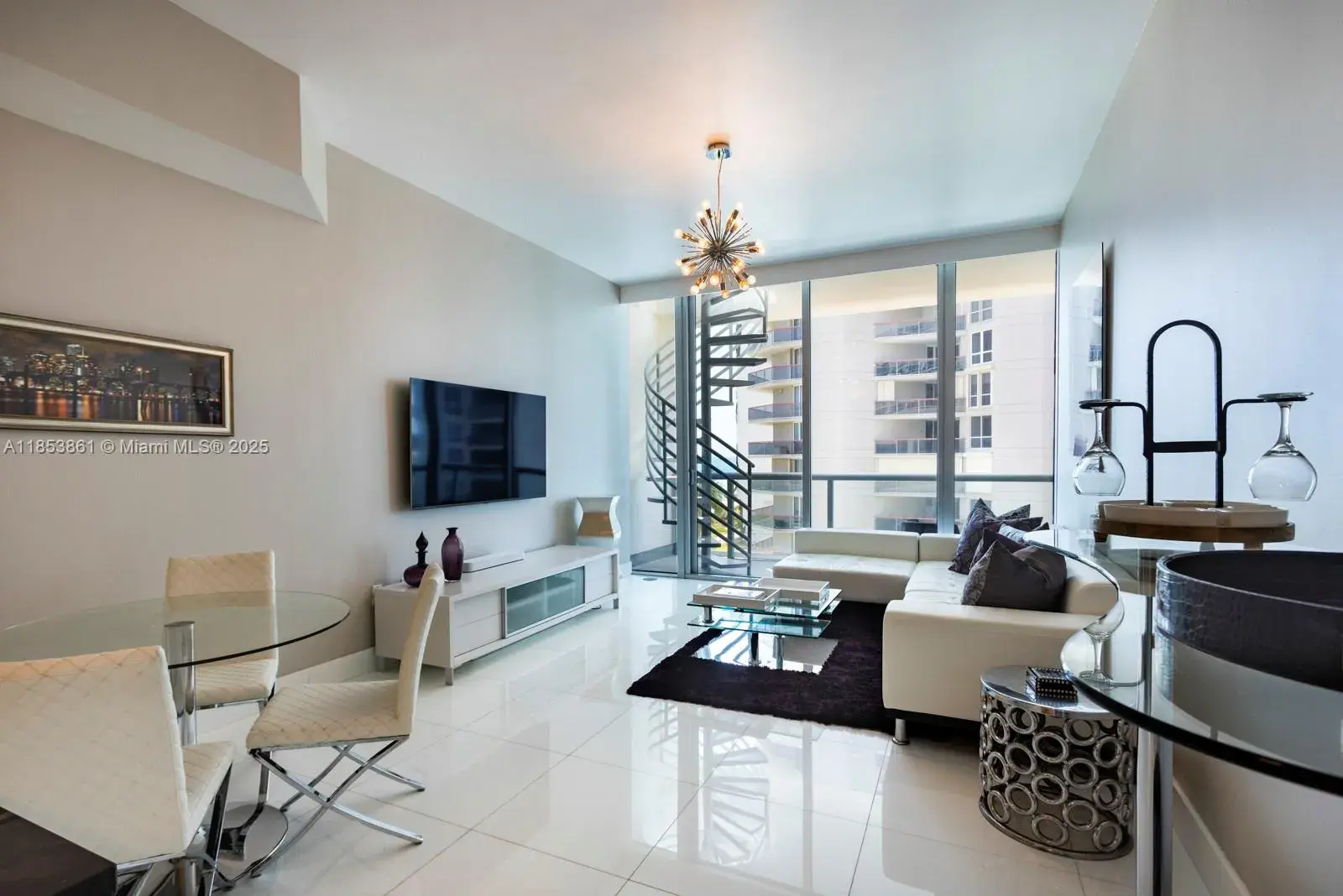 6799 Collins Ave # 507, Miami Beach FL 33141