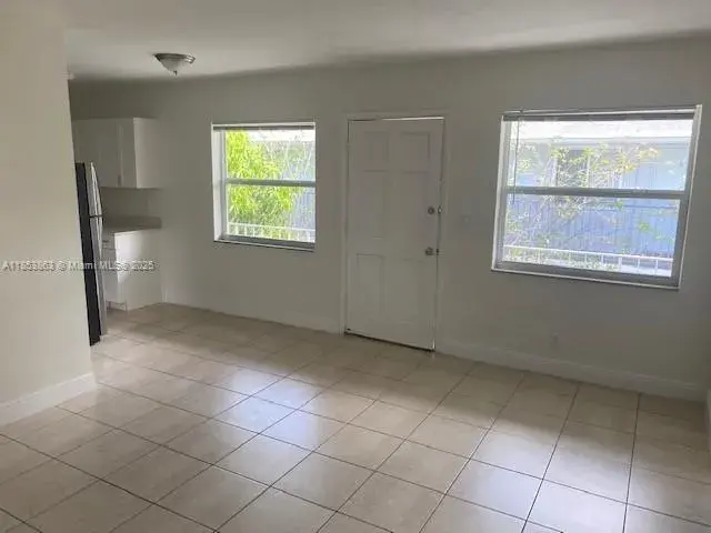 2 bedroom 1 bath Residential Lease for rent at 452 SW 4th Ave # 1, Fort Lauderdale FL 33315