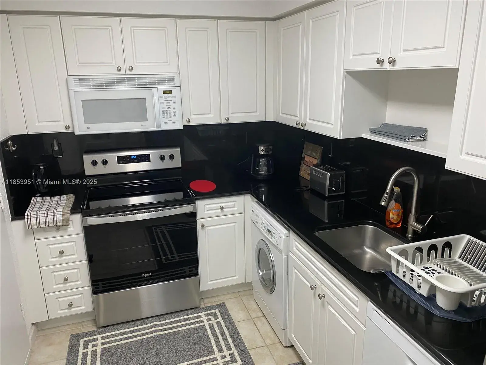 1 bedroom 1 bath Residential Lease for rent at 2501 S Ocean Dr # 828, Hollywood FL 33019
