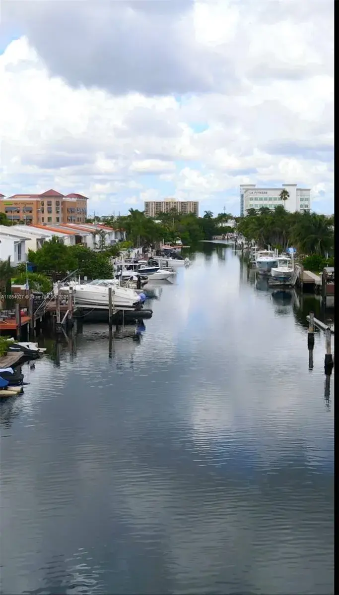 2035 NE 123rd St, North Miami FL 33181