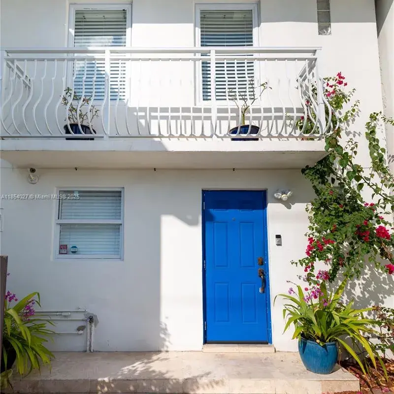 2035 NE 123rd St, North Miami FL 33181