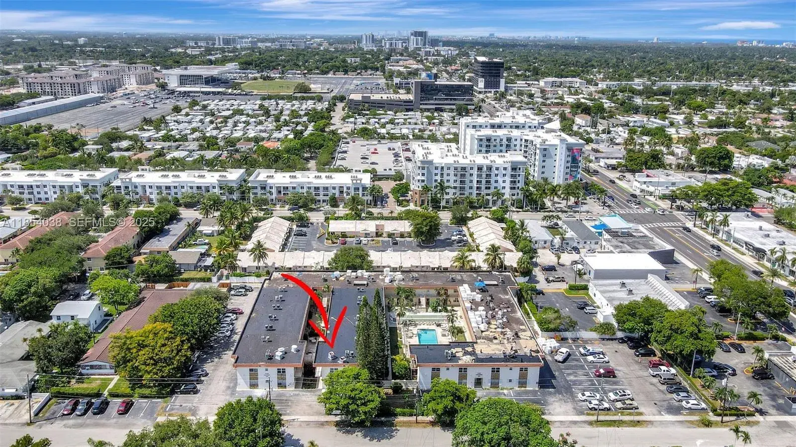 2 bedroom 2 bath Residential for sale at 415 NE 2nd St # 201, Hallandale Beach FL 33009