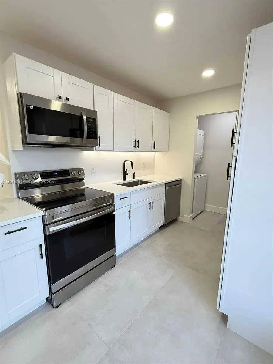316 Cape Cod Cir # B, Lake Worth FL 33467