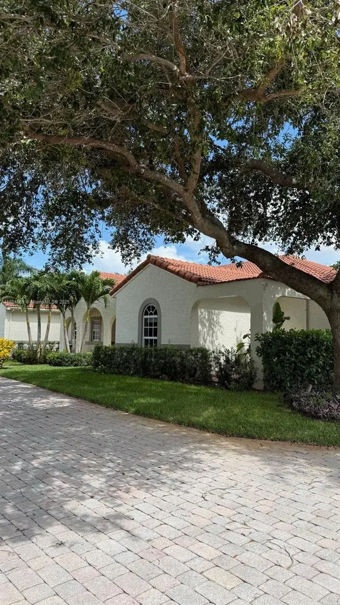 5 bedroom 2 bath Residential Lease for rent at 6739 Skyline Dr # 0, Delray Beach FL 33446