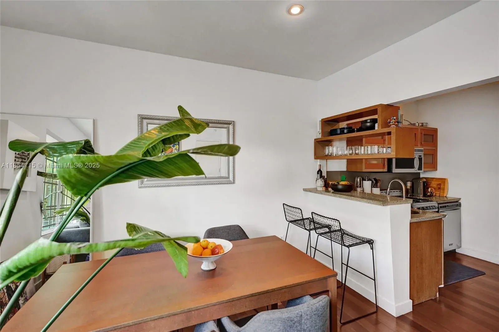 815 Euclid Ave # 8, Miami Beach FL 33139