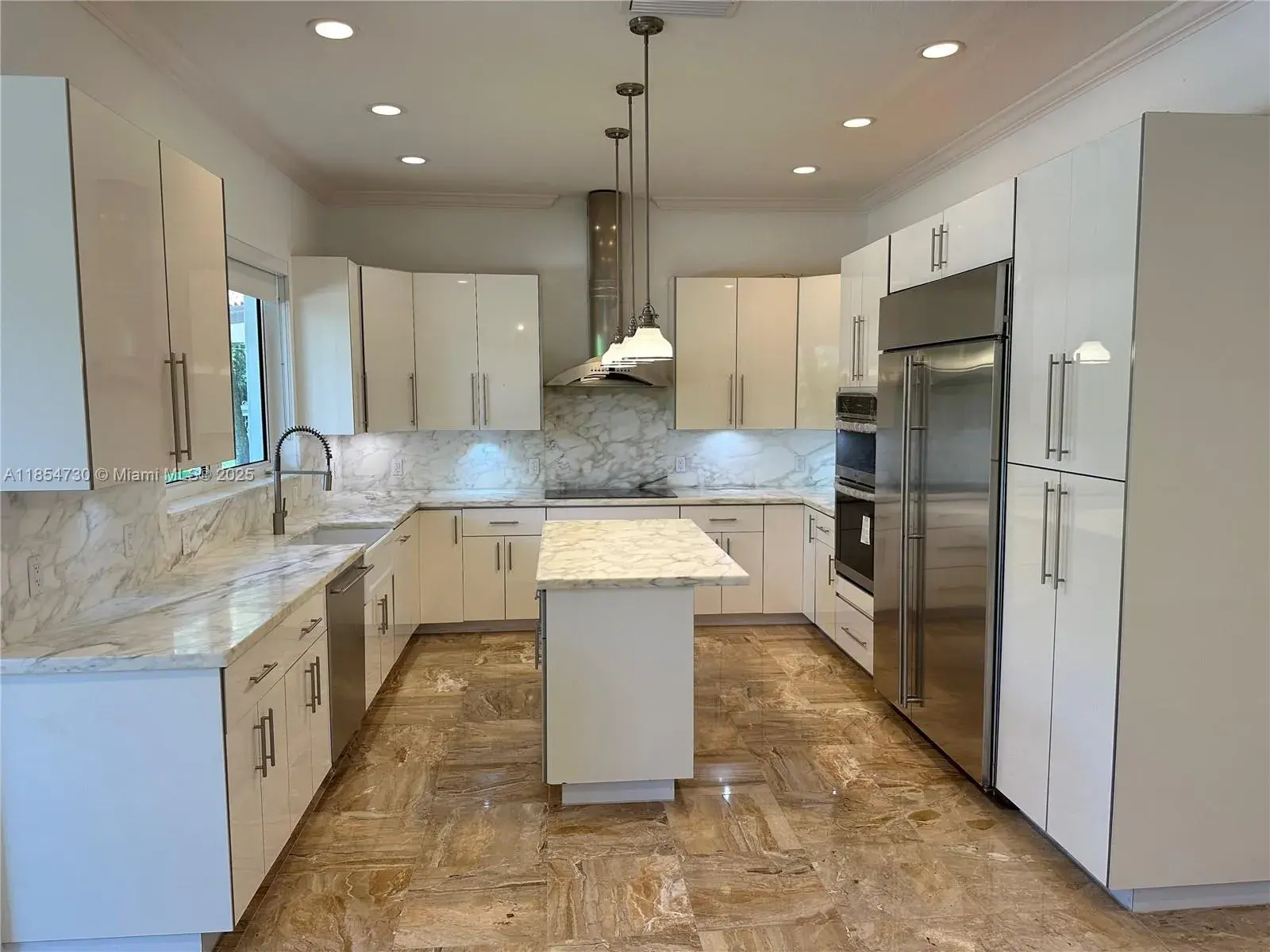 10600 SW 69th Ave, Pinecrest FL 33156 photo 4