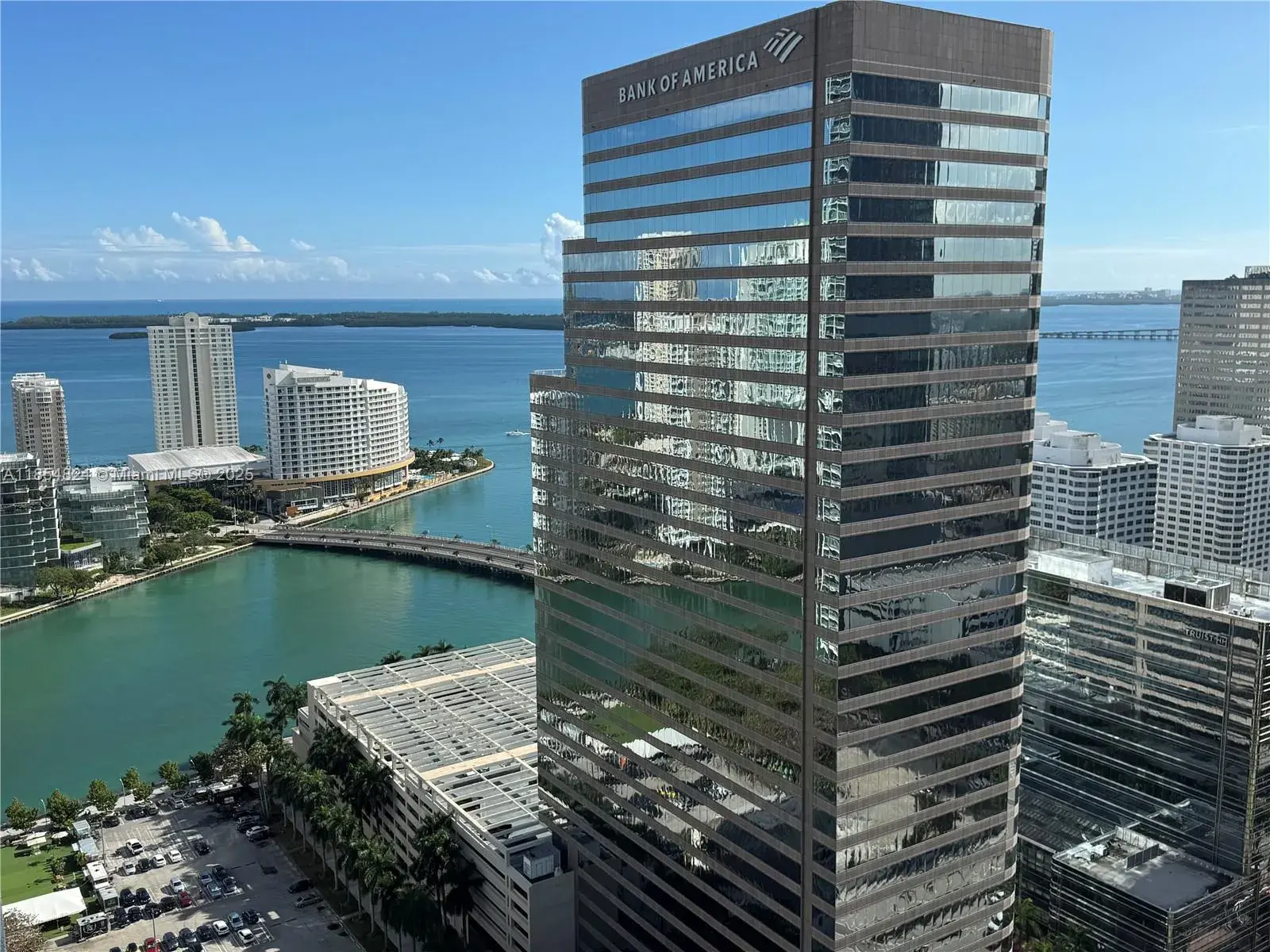 1 bedroom 1 bath Residential for sale at 500 Brickell Ave # 1204, Miami FL 33131
