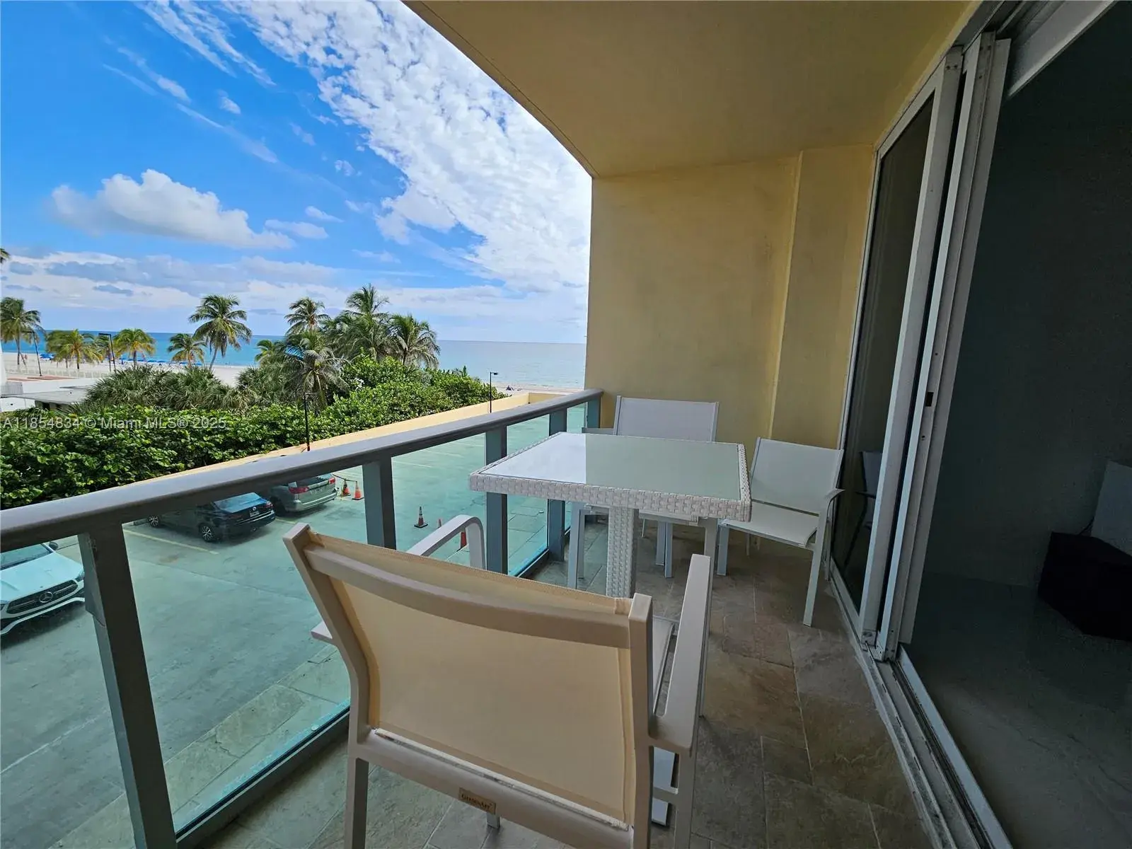 1 bedroom 1 bath Residential Lease for rent at 2501 S Ocean Dr, Hollywood FL 33019