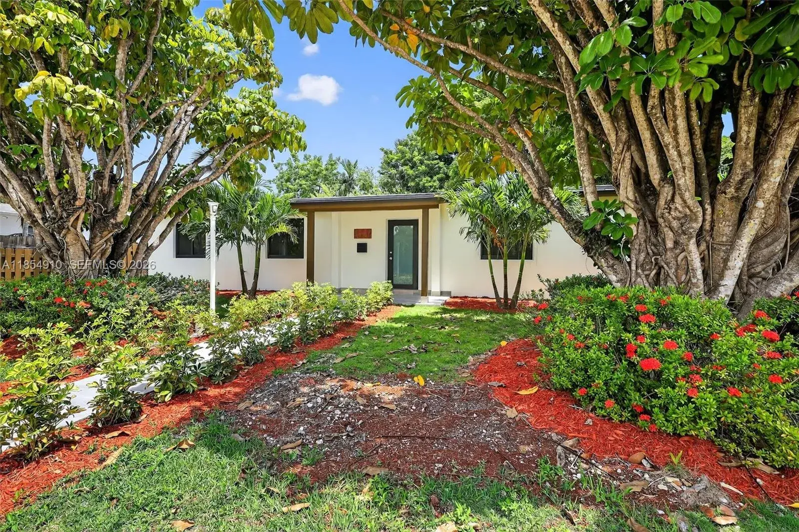 5711 SW 92nd Ave, Miami FL 33173