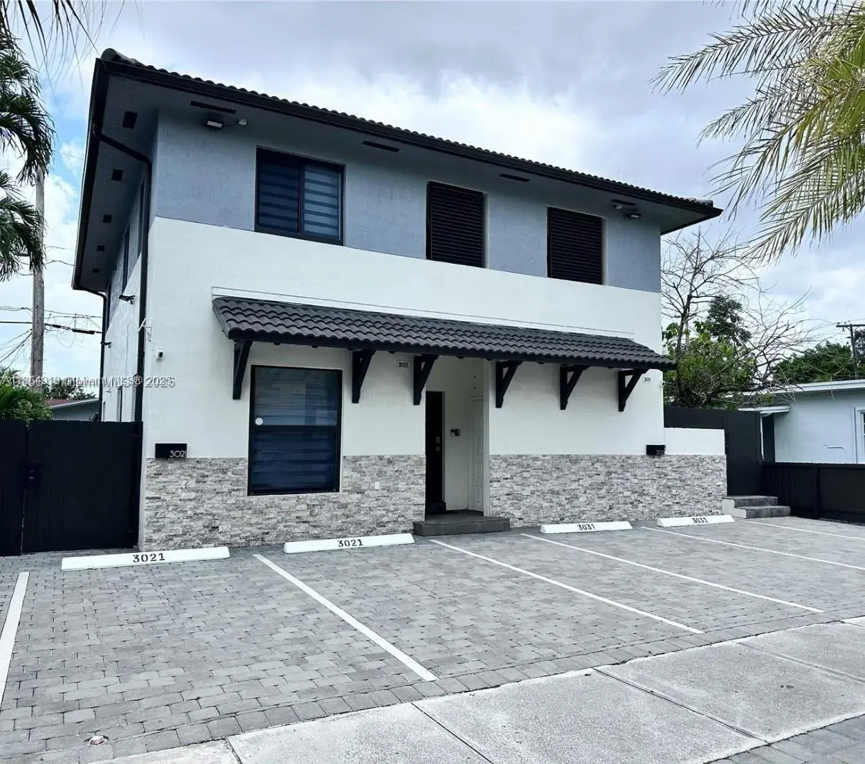 3 bedroom 2 bath Residential Lease for rent at 3021 SW 27th Ln # 1, Miami FL 33133