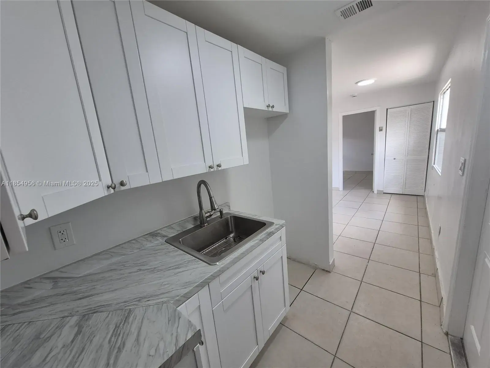 1018 NW 6th Ave, Fort Lauderdale FL 33311