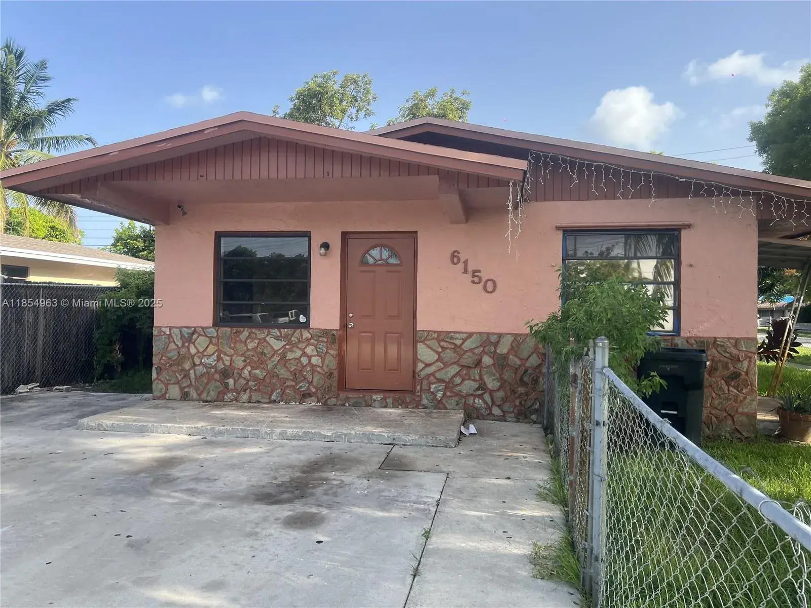 3 bedroom 2 bath Residential Lease for rent at 6150 Dawson St # 0, Hollywood FL 33023