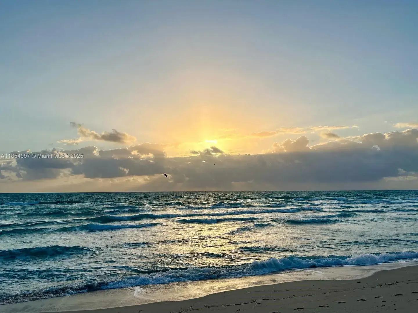 1 bedroom 1 bath Residential for sale at 6917 Collins Ave # 408, Miami Beach FL 33141