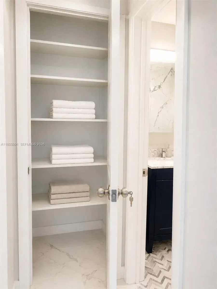 5005 Collins Ave # 822, Miami Beach FL 33140
