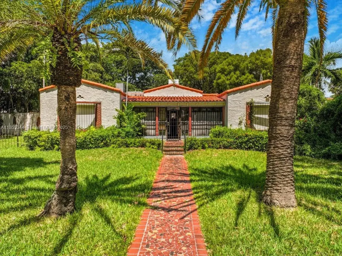 4 bedroom 3 bath Residential for sale at 5900 NE 5th Ave, Miami FL 33137