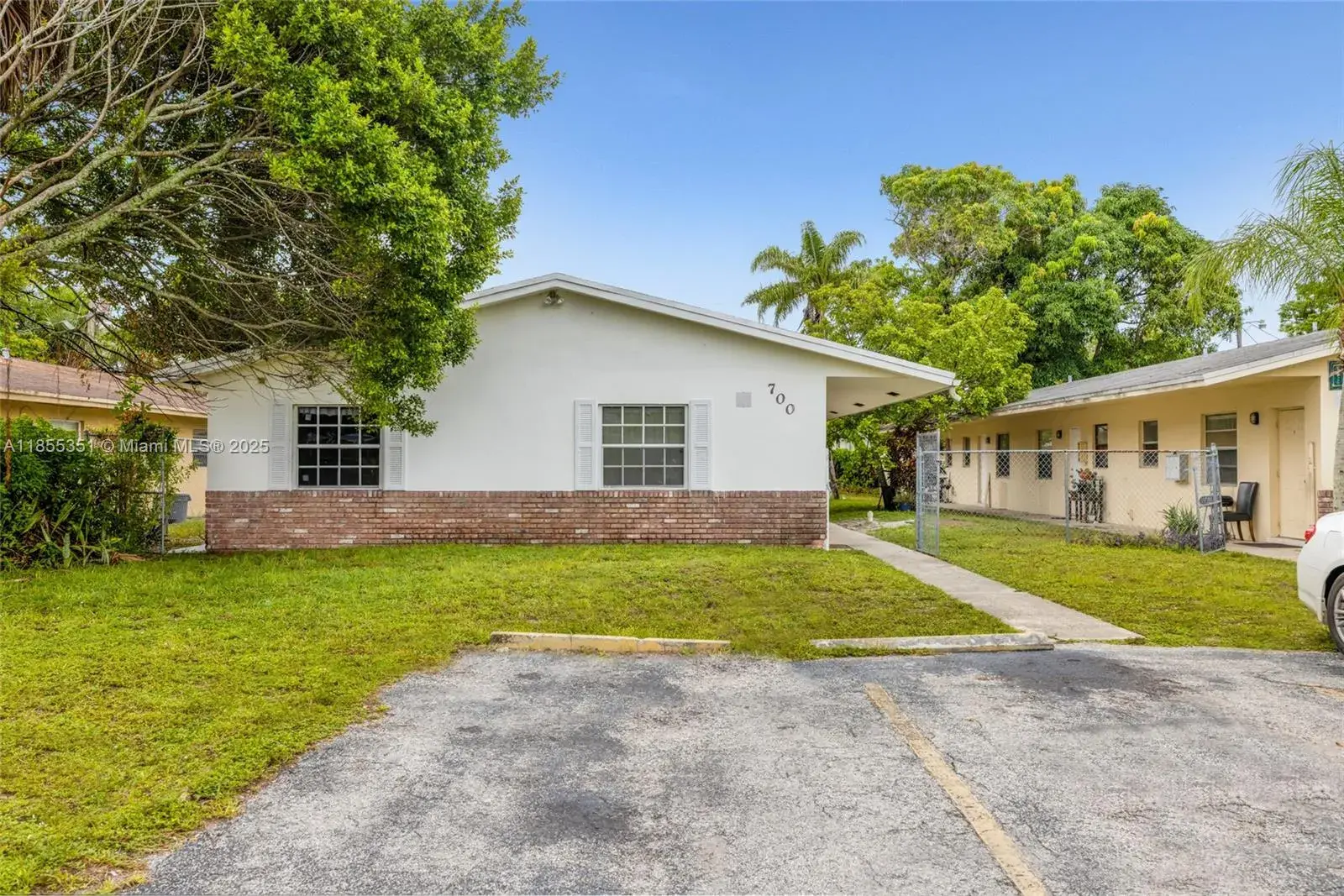 Residential Income for sale at 700 SW 16th Ave, Fort Lauderdale FL 33312