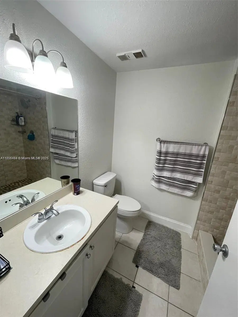 2361 NW 96th Ter # 18A, Pembroke Pines FL 33024