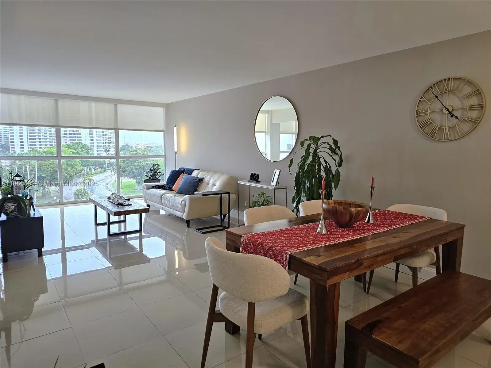 2 bedroom 1 bath Residential for sale at 600 Parkview Dr # 701, Hallandale Beach FL 33009