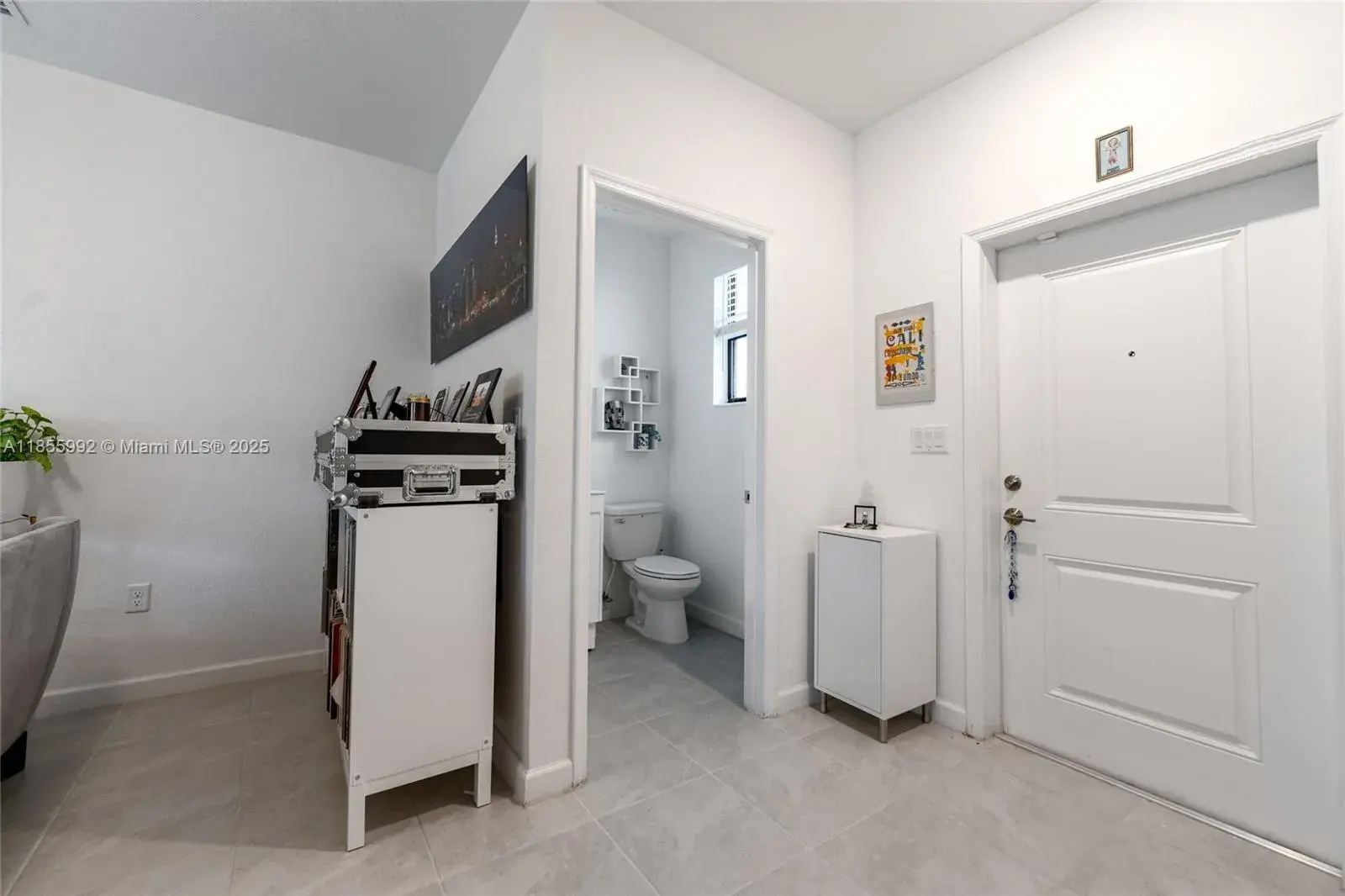 561 NW 204th St, Miami Gardens FL 33169