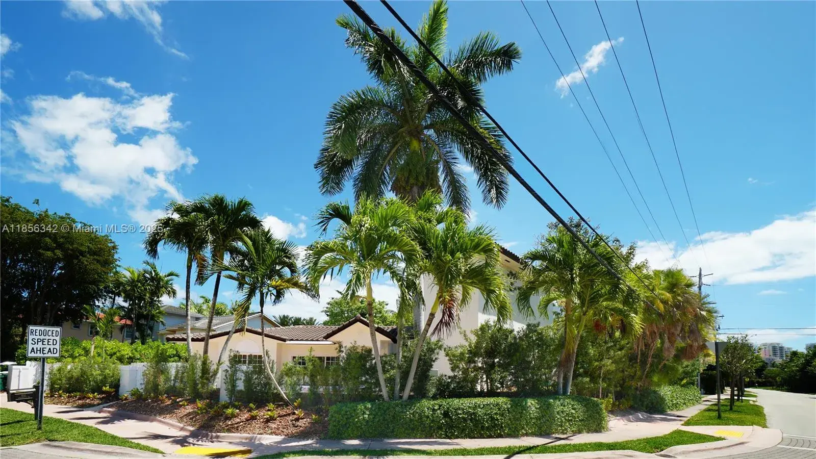 691 Ridgewood Rd, Key Biscayne FL 33149