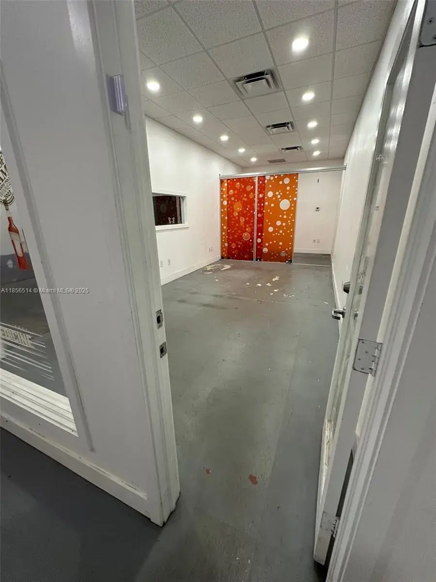 470 Ansin Blvd # 470J, Hallandale Beach FL 33009