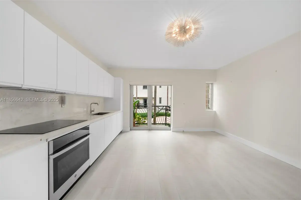435 21st St # 103, Miami Beach FL 33139
