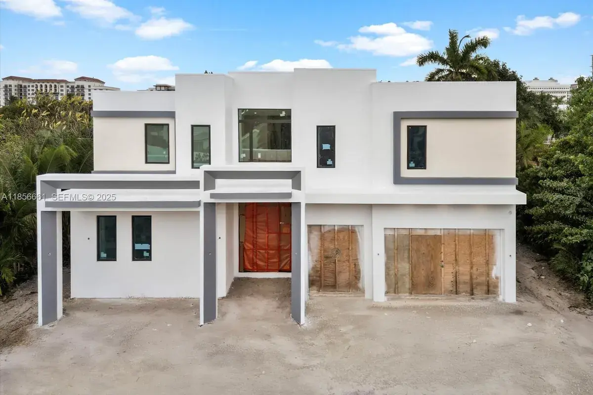 274 NE 3rd Ct, Boca Raton FL 33432