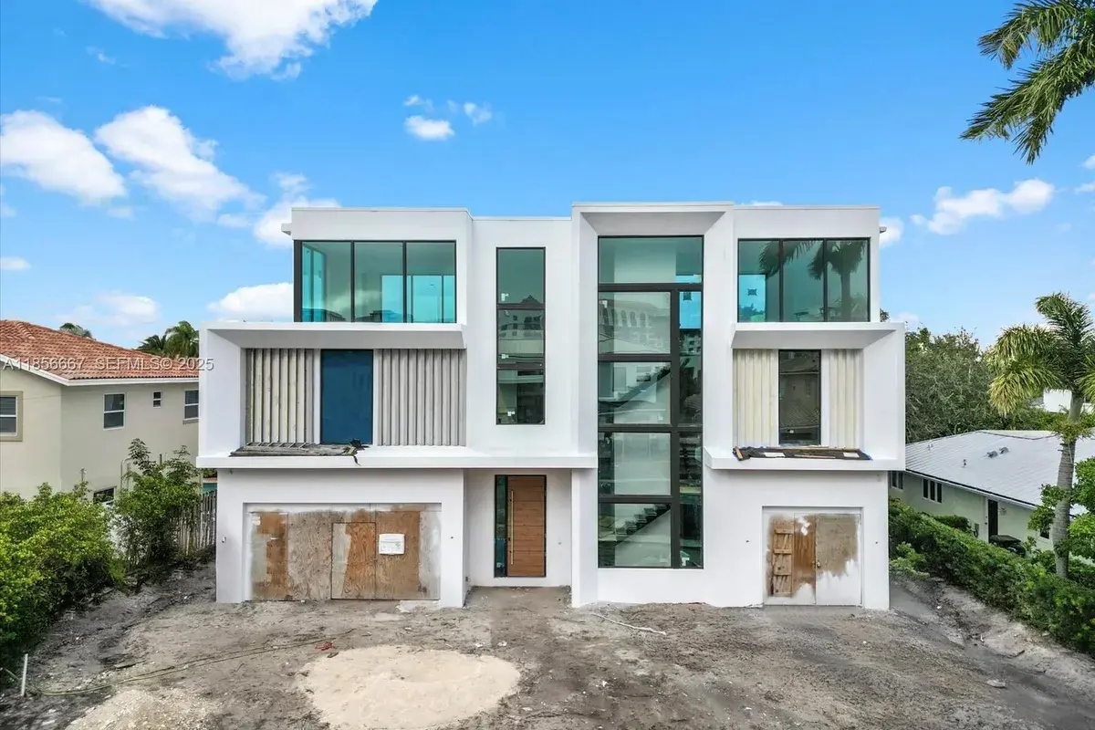 365 NE 3rd St, Boca Raton FL 33432