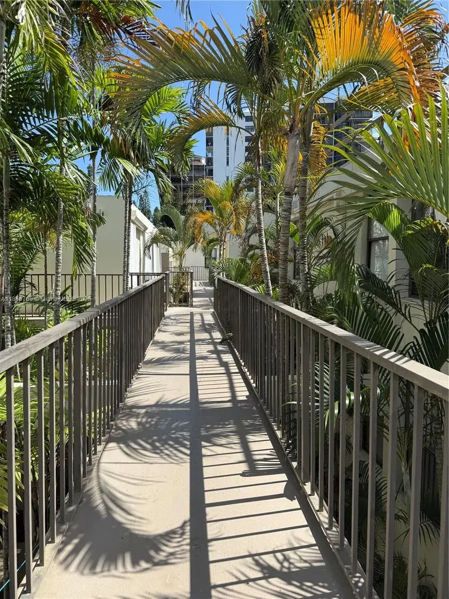 3 bedroom 2 bath Residential Lease for rent at 20200 W Country Club Dr, Aventura FL 33180