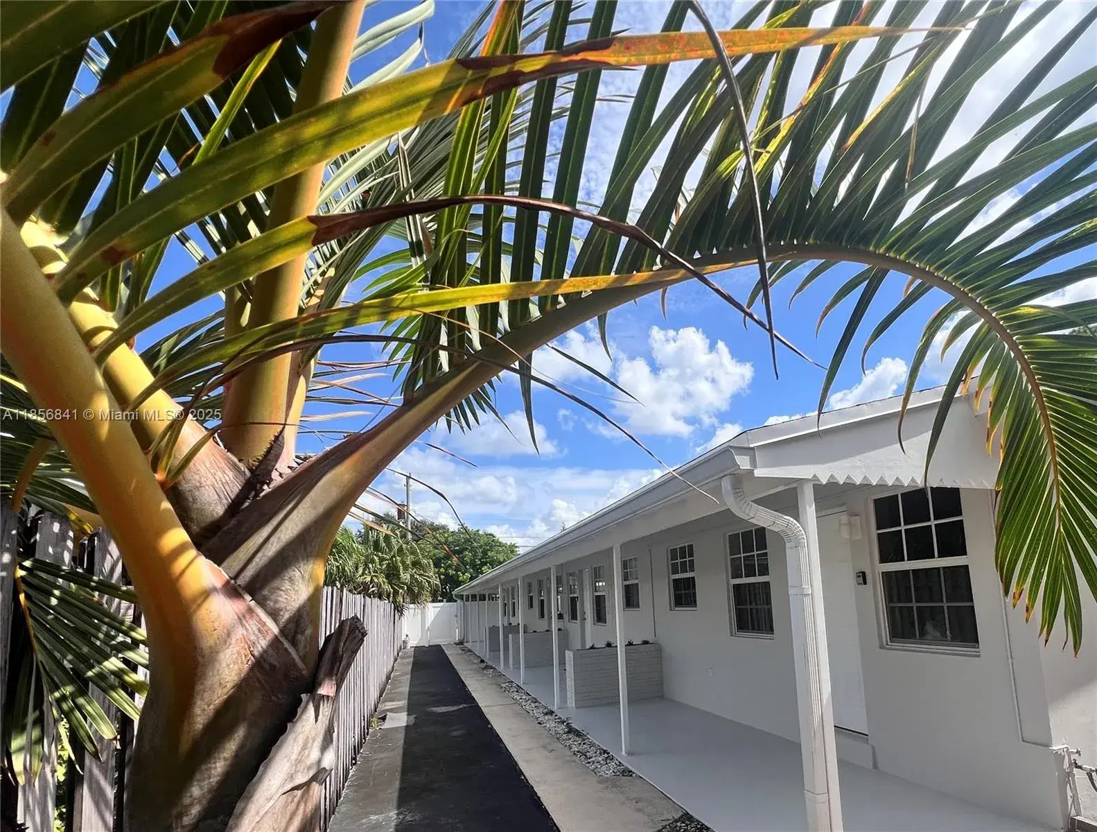Residential Income for sale at 716 SE 14th Ct #1-4, Fort Lauderdale FL 33316