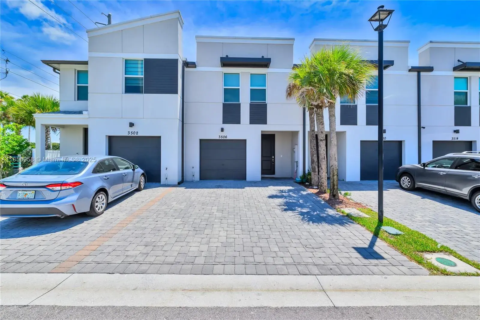 3506 Joshua Tree St, Palm Springs FL 33461