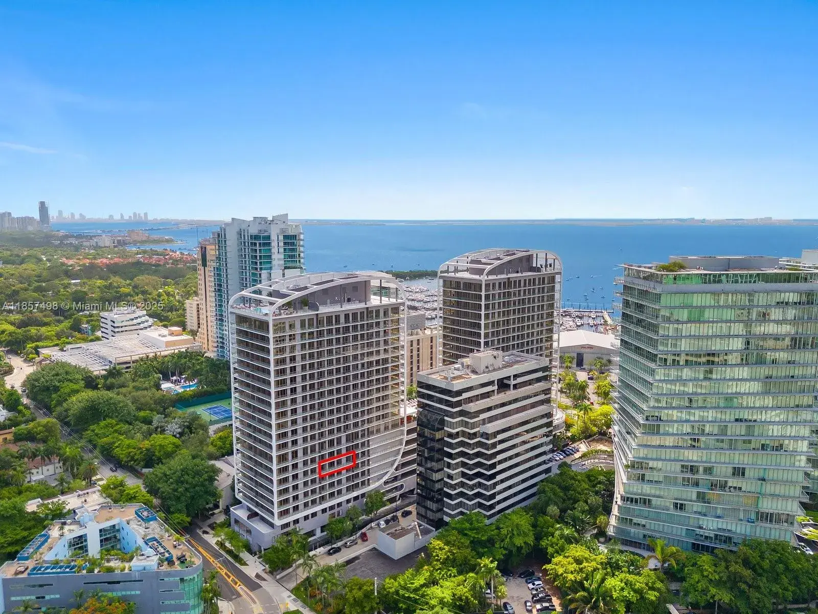 2 bedroom 2 bath Residential Lease for rent at 2678 Tigertail Ave # 513, Miami FL 33133