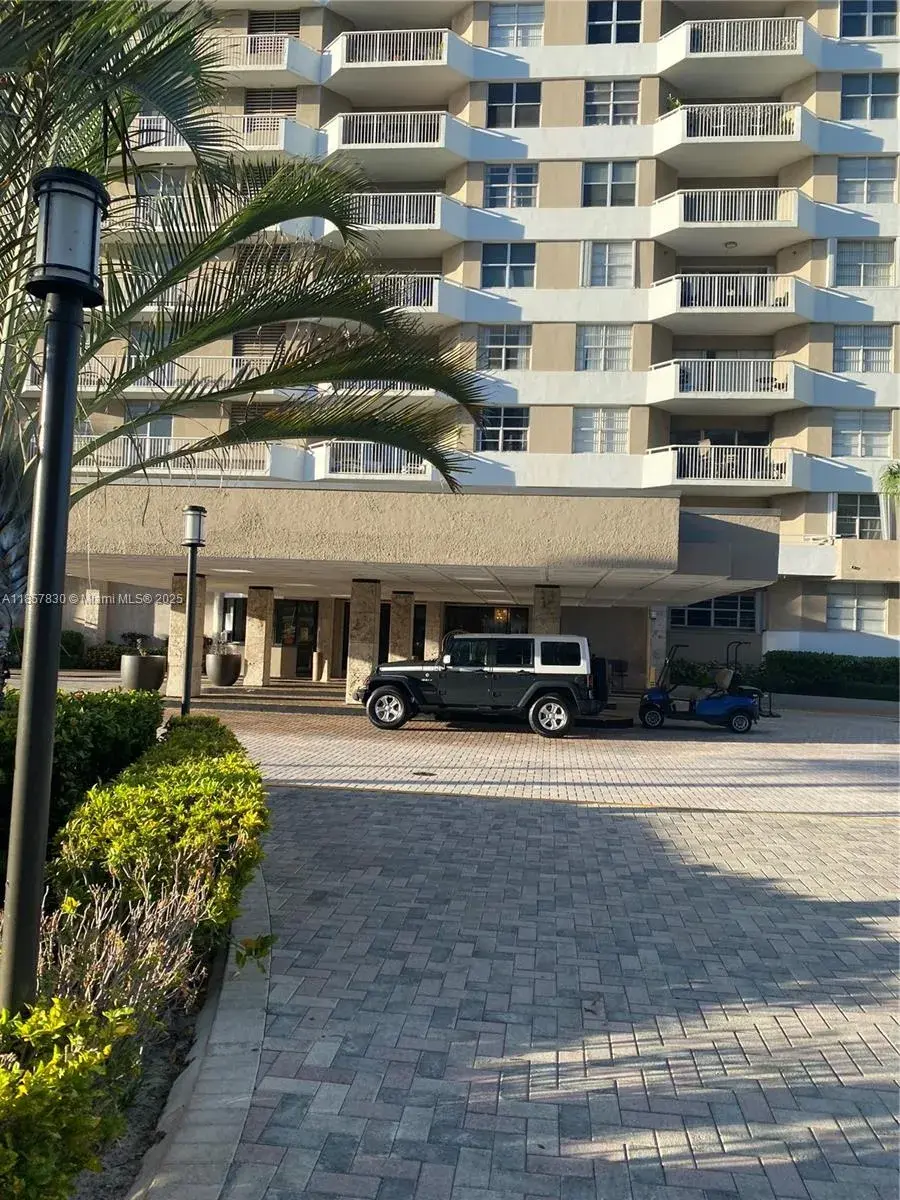 1965 S Ocean Dr # 3H, Hallandale Beach FL 33009