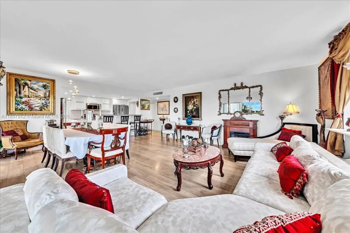 2 bedroom 2 bath Residential for sale at 3800 Hillcrest Dr # 411, Hollywood FL 33021
