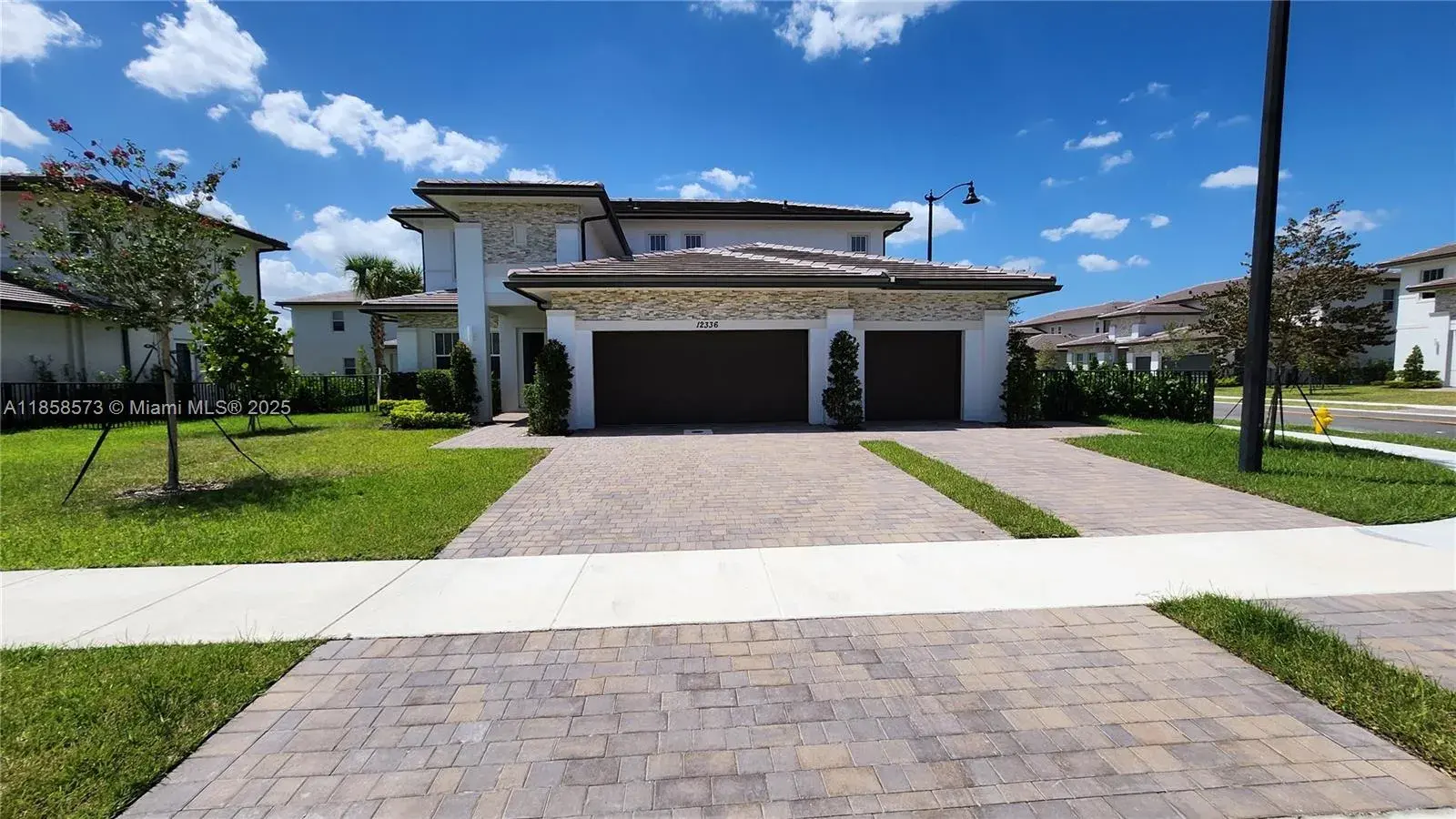 5 bedroom 4 bath Residential for sale at 12336 SW 43rd Ct, Davie FL 33330