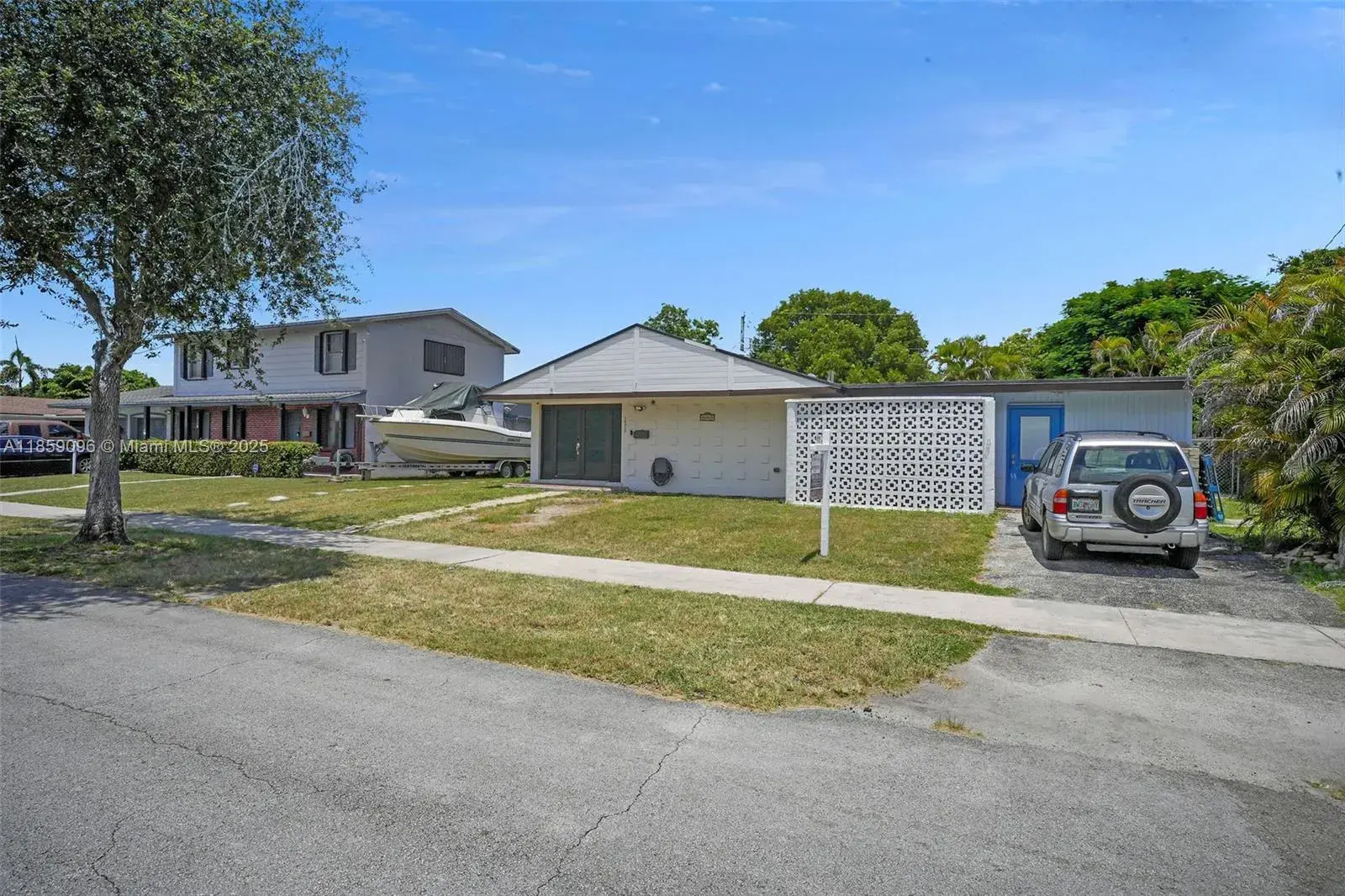 16313 SW 99th Pl, Miami FL 33157