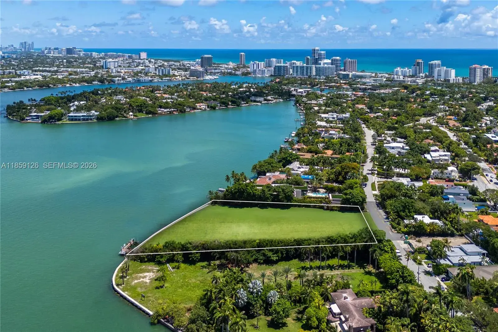 5940 N Bay Rd, Miami Beach FL 33140