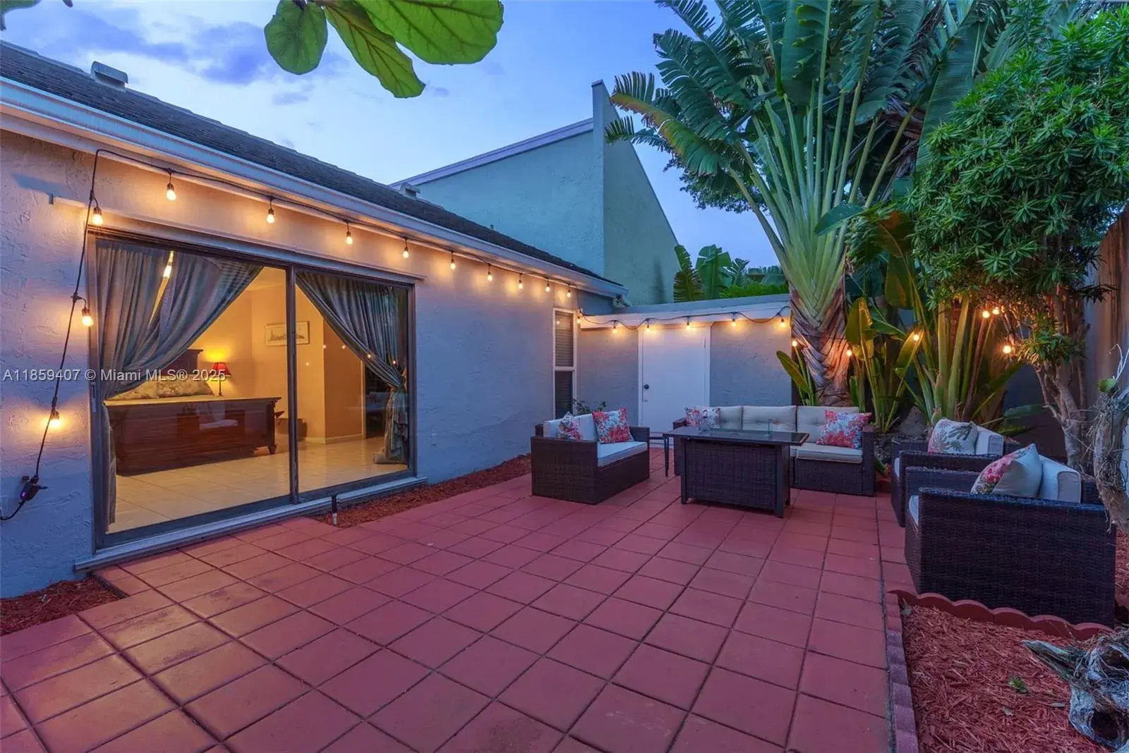 2 bedroom 2 bath Residential for sale at 17068 Traverse Cir, Jupiter FL 33477