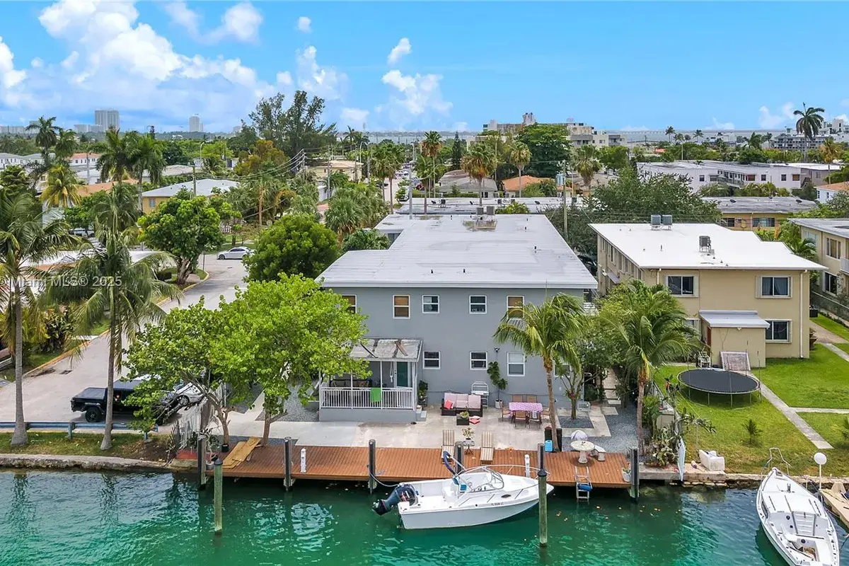 1905 Calais Dr, Miami Beach FL 33141
