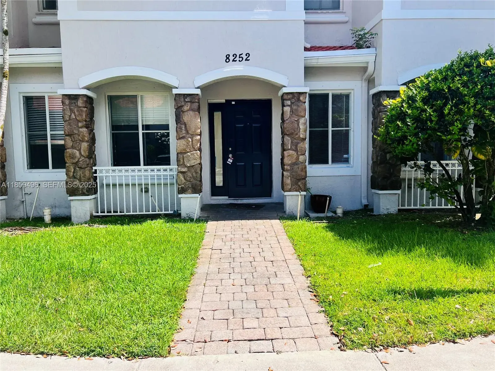 3 bedroom 2 bath Residential for sale at 8252 SW 25th Ct # 107, Miramar FL 33025